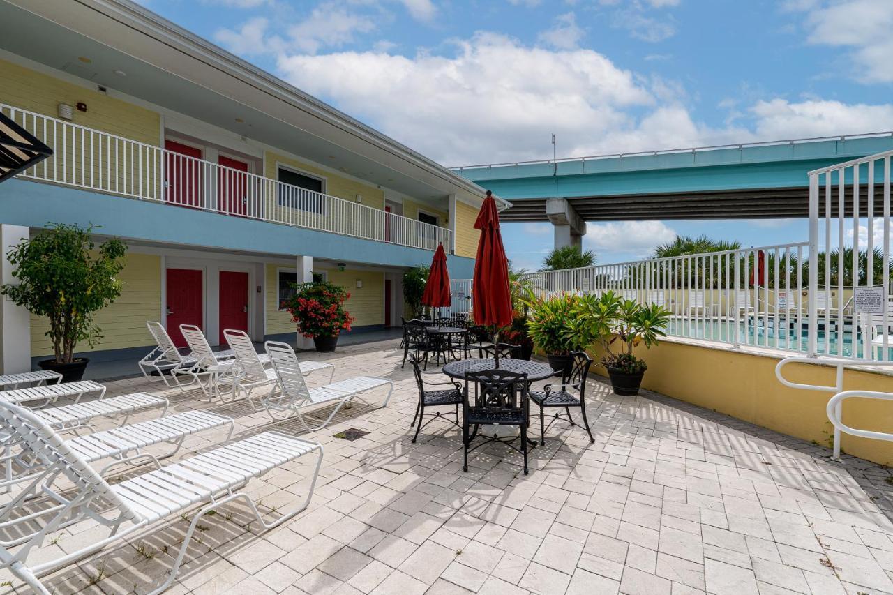 Harbour House At The Inn 310 Fort Myers Beach Exterior photo
